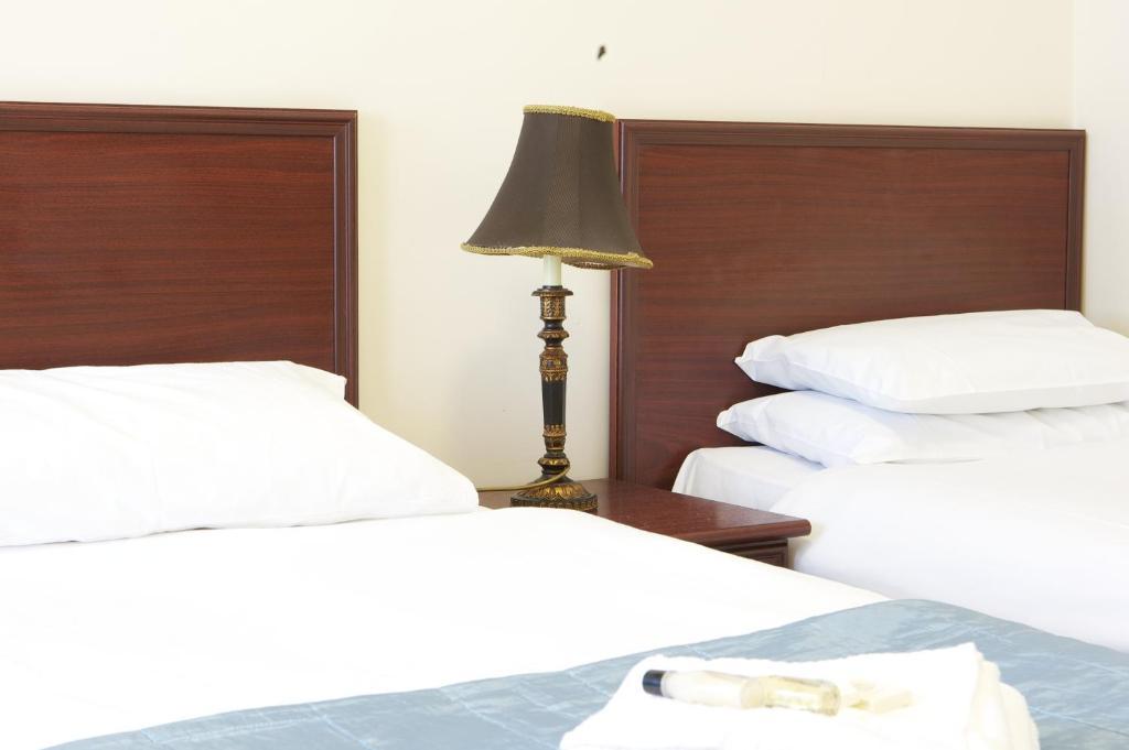 Hotel The George & Horn Near Newbury Kingsclere Zimmer foto